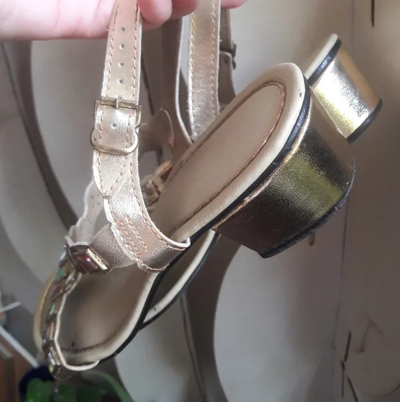 60s Vintage Mod Multi Colored JEWEL Studded Gold Lame Block Heel Sandals Size 7 - Picture 9 of 16